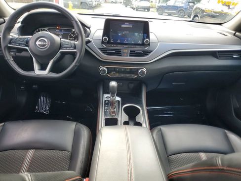 Certified 2023 Nissan Altima 2.5 SR FWD image 14