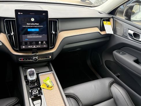 New 2026 Volvo XC60 B5 Ultra w/ Protection Package Premier image 12