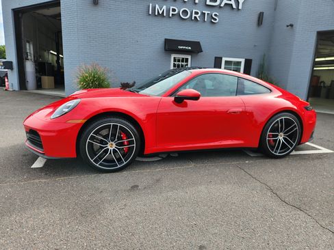 Used 2025 Porsche 911 Carrera S RWD image 16