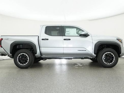 New 2025 Toyota Tacoma TRD Off-Road image 27