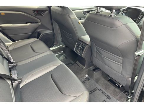 Certified 2026 Subaru Forester Wilderness AWD/4WD image 18