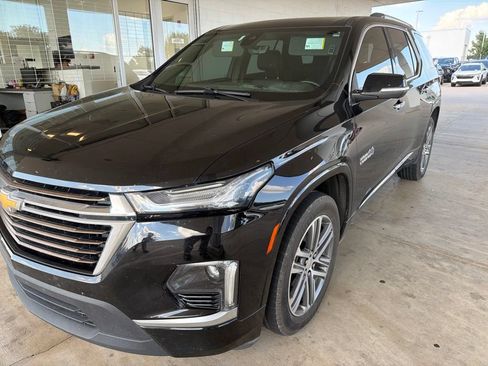 Used 2023 Chevrolet Traverse High Country AWD/4WD image 1