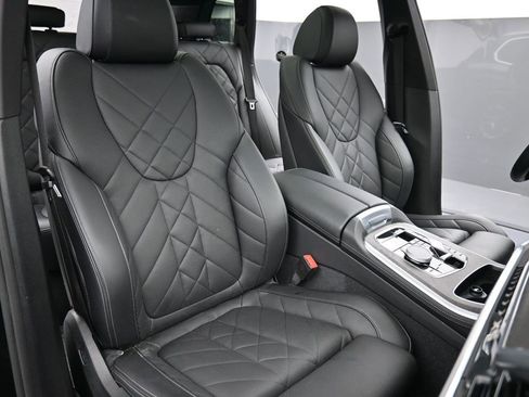 Used 2024 BMW X5 xDrive40i w/ Premium Package image 21