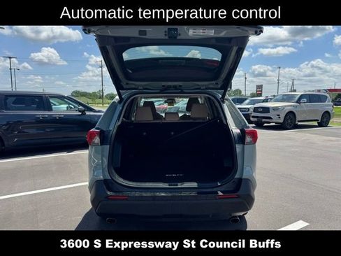 Used 2019 Toyota RAV4 XLE w/ Convenience Package AWD/4WD image 11