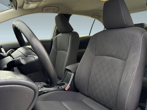 Used 2024 Toyota Corolla LE image 23
