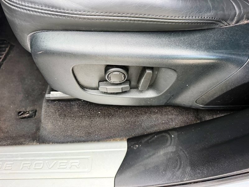 Used 2019 Land Rover Range Rover Sport Supercharged AWD/4WD image 34