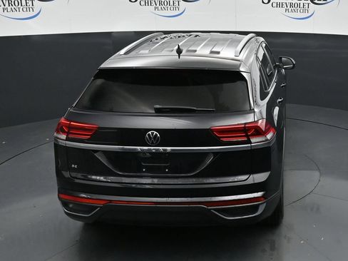 Used 2021 Volkswagen Atlas Cross Sport SE FWD image 23