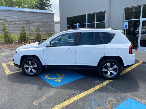 Used 2016 Jeep Compass High Altitude AWD/4WD image 15