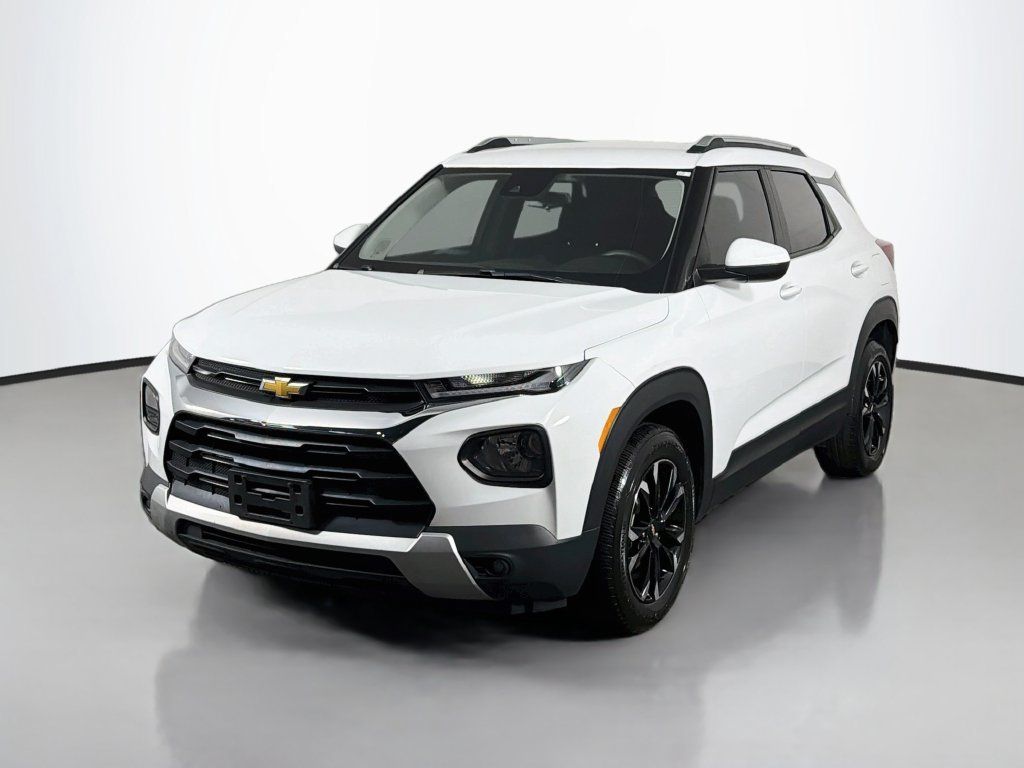 Used 2021 Chevrolet TrailBlazer LT FWD image 3