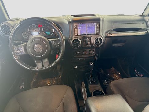 Used 2018 Jeep Wrangler Unlimited Sport S image 17