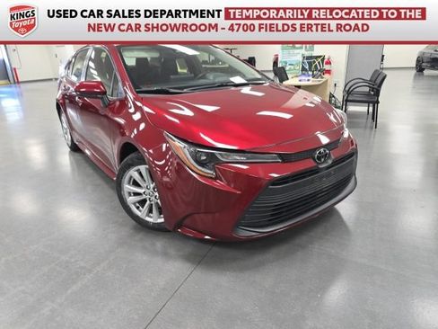 Used 2023 Toyota Corolla LE FWD image 1