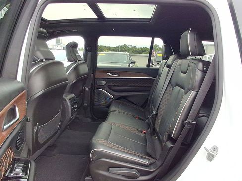 Certified 2023 Jeep Grand Cherokee L Summit AWD/4WD image 26