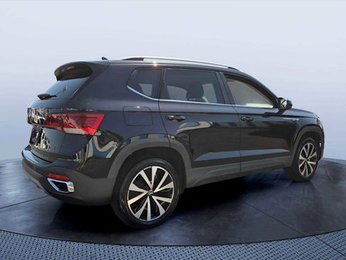 Used 2022 Volkswagen Taos SE image 5