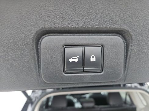 Used 2023 Nissan Rogue Platinum w/ Platinum Premium Package AWD/4WD image 13