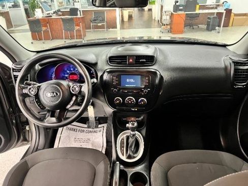 Used 2019 Kia Soul FWD image 8