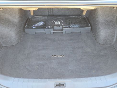 Used 2023 Nissan Altima 2.5 SR AWD/4WD image 23