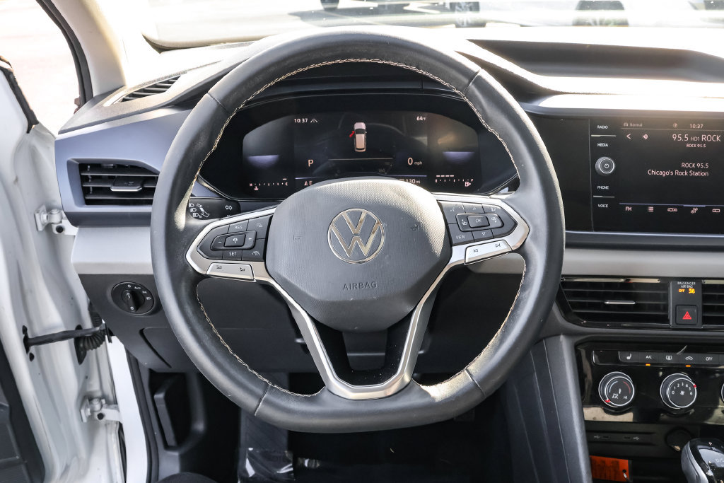 Used 2023 Volkswagen Taos SE w/ Panoramic Sunroof Package AWD/4WD image 19