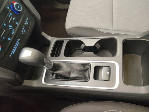 Used 2017 Ford Escape SE image 26