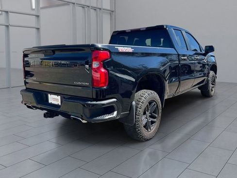 Used 2019 Chevrolet Silverado 1500 Custom Trail Boss w/ Custom Convenience Package AWD/4WD image 6