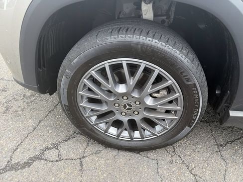 Used 2021 Mercedes-Benz GLE 350 4MATIC image 29