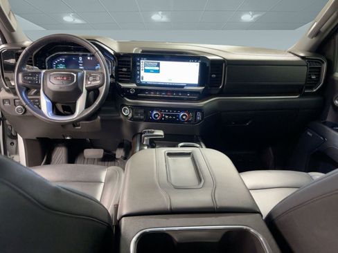 Used 2022 GMC Sierra 1500 Elevation w/ Elevation Premium Package image 14