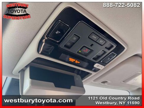 Used 2024 Toyota Grand Highlander AWD image 36