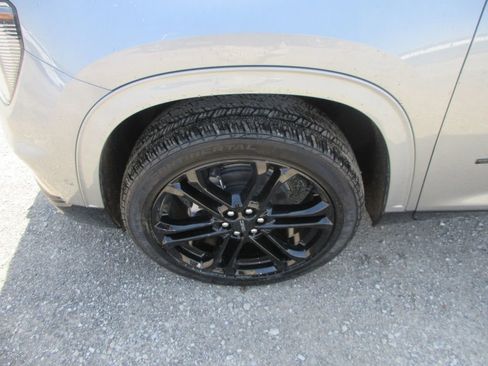 New 2026 GMC Acadia Denali Ultimate AWD/4WD image 11