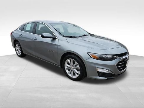 Used 2025 Chevrolet Malibu LT FWD image 8