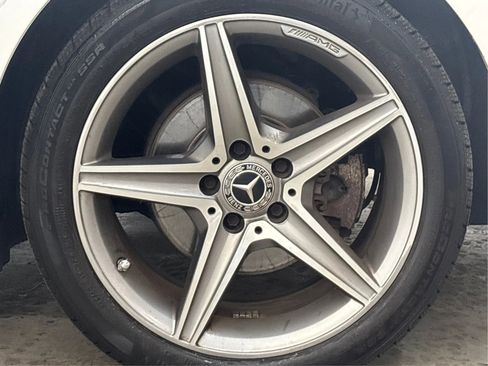 Used 2017 Mercedes-Benz C 300 4MATIC Sedan image 32