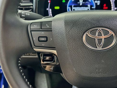 Used 2026 Toyota Camry SE FWD image 18