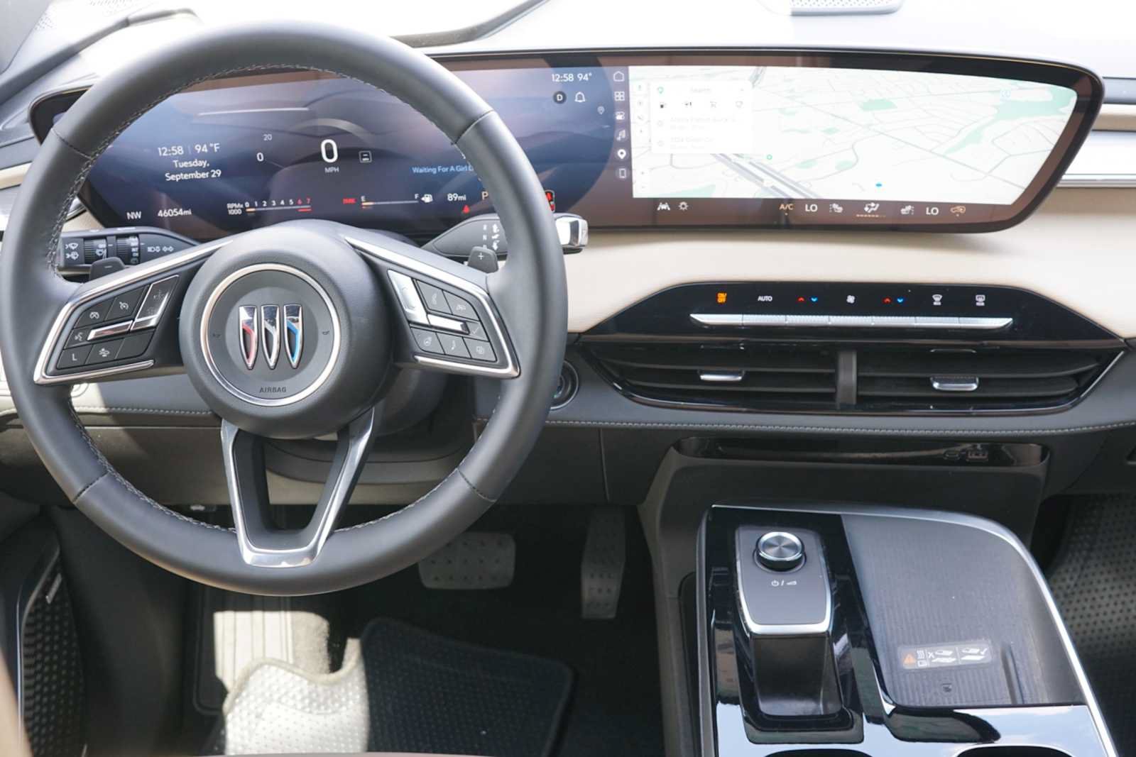 Used 2025 Buick Enclave Preferred FWD image 22