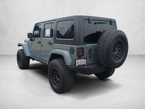Used 2015 Jeep Wrangler Unlimited Sahara AWD/4WD image 8