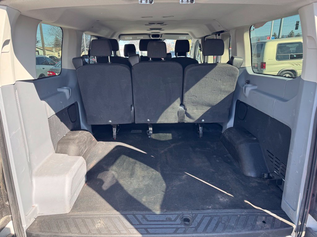 Used 2017 Ford Transit 150 XLT RWD image 13