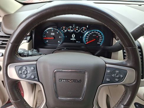 Used 2020 GMC Yukon XL Denali w/ Open Road Package image 21