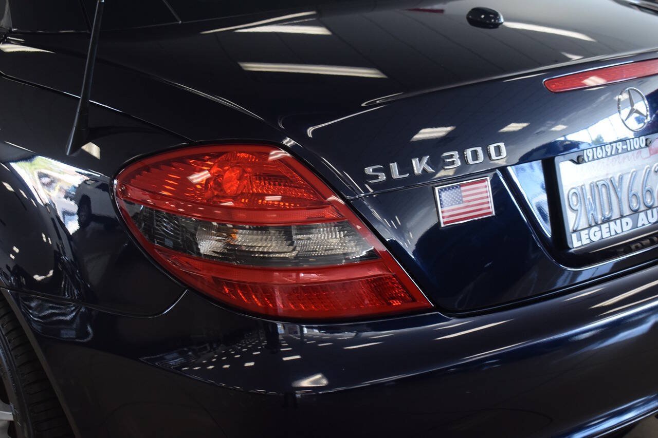 Used 2009 Mercedes-Benz SLK 300 image 10