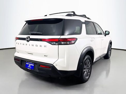 Used 2024 Nissan Pathfinder SV FWD image 5