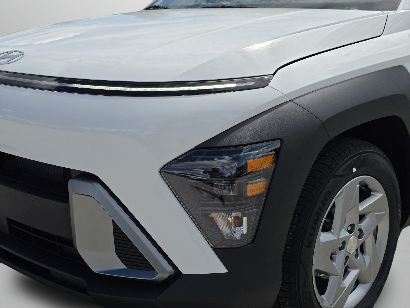 New 2027 Hyundai Kona SE FWD image 13