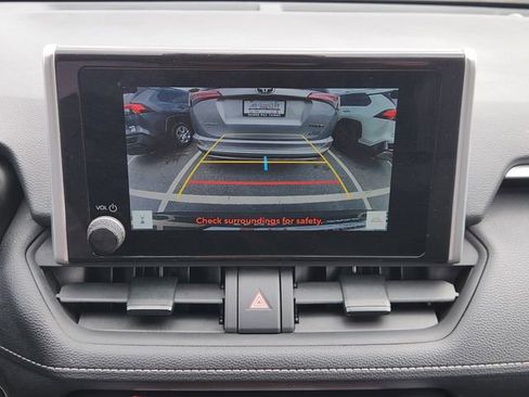 Certified 2025 Toyota RAV4 XLE AWD/4WD image 17