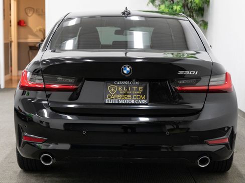 Used 2019 BMW 330i Sedan w/ Convenience Package RWD image 4