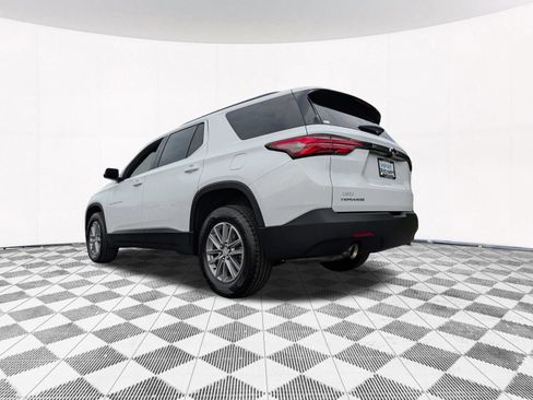 Used 2023 Chevrolet Traverse LT FWD image 12