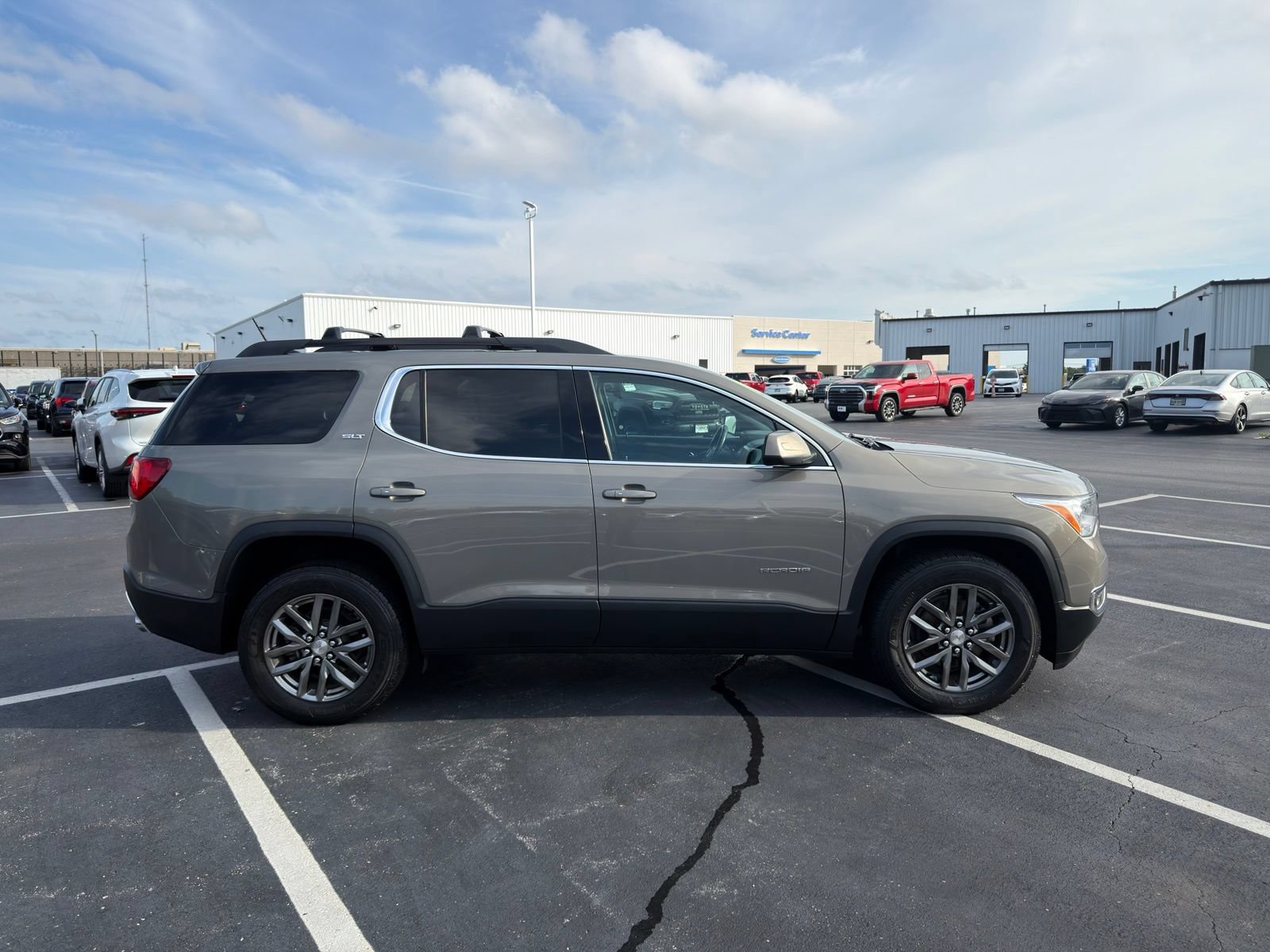 Used 2019 GMC Acadia SLT AWD/4WD image 7