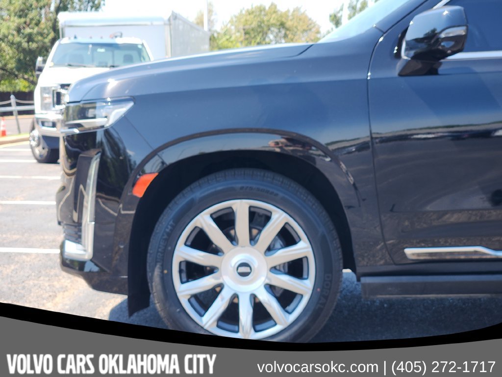 Used 2023 Cadillac Escalade ESV Premium Luxury Platinum AWD/4WD image 6