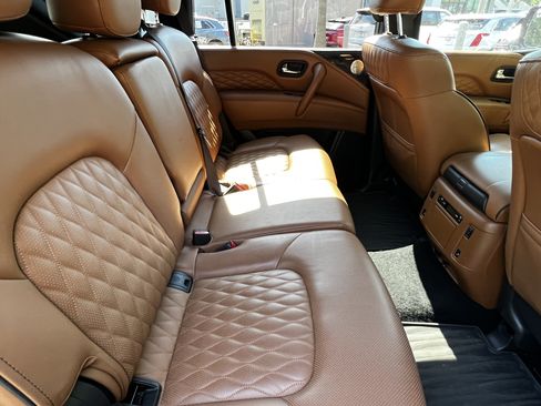 Used 2024 INFINITI QX80 Sensory AWD/4WD image 41
