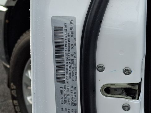 Used 2019 RAM 2500 Laramie AWD/4WD image 28