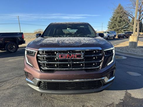 Used 2024 GMC Acadia Elevation w/ Luxury Package image 2