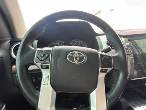 Used 2016 Toyota Tundra Limited w/ Limited Premium Package RWD image 19