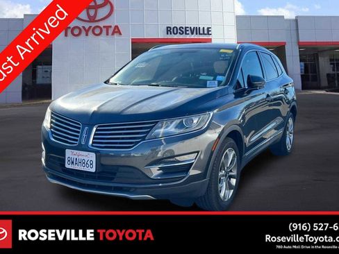 Used 2018 Lincoln MKC Select w/ Select Plus Package image 1