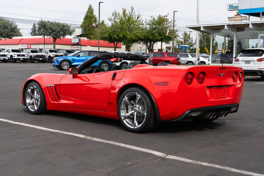 Used 2011 Chevrolet Corvette Grand Sport w/ Preferred Equipment Group RWD image 4