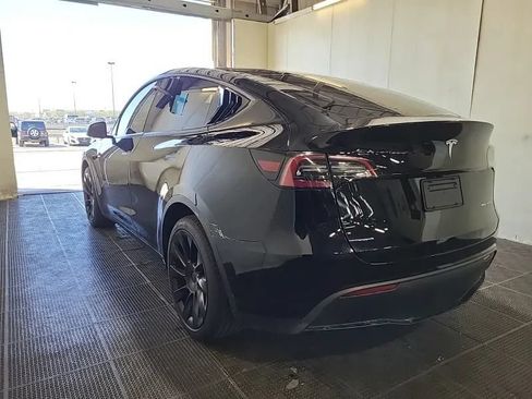 Used 2023 Tesla Model Y Long Range AWD/4WD image 6