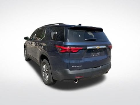 Used 2023 Chevrolet Traverse LT w/ LPO, Floor Liner Package FWD image 3